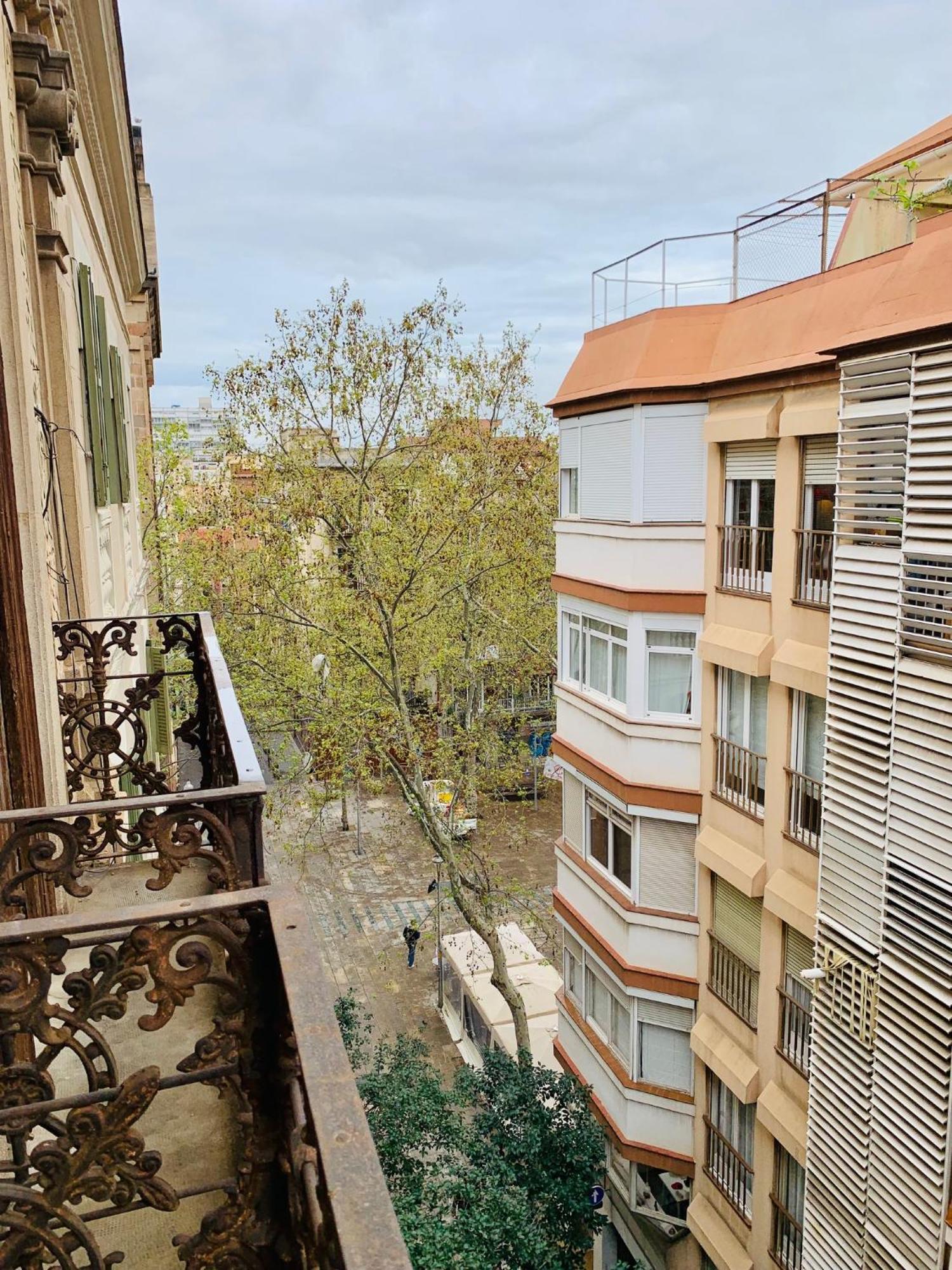 Apartments Gaudi Barcelona Exteriör bild